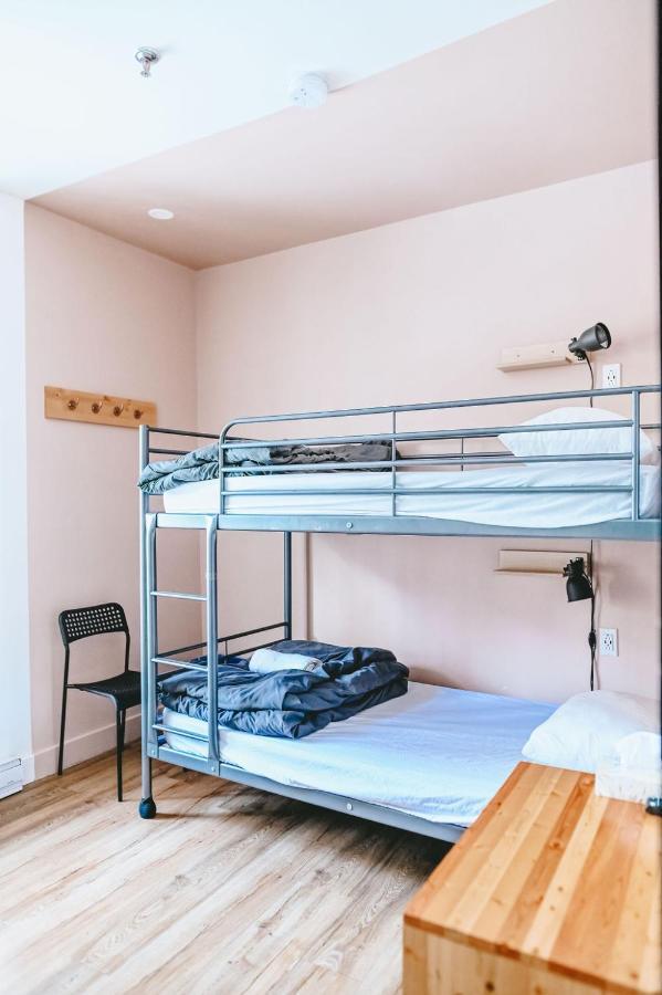 Auberge Saintlo Montreal Hostel Экстерьер фото